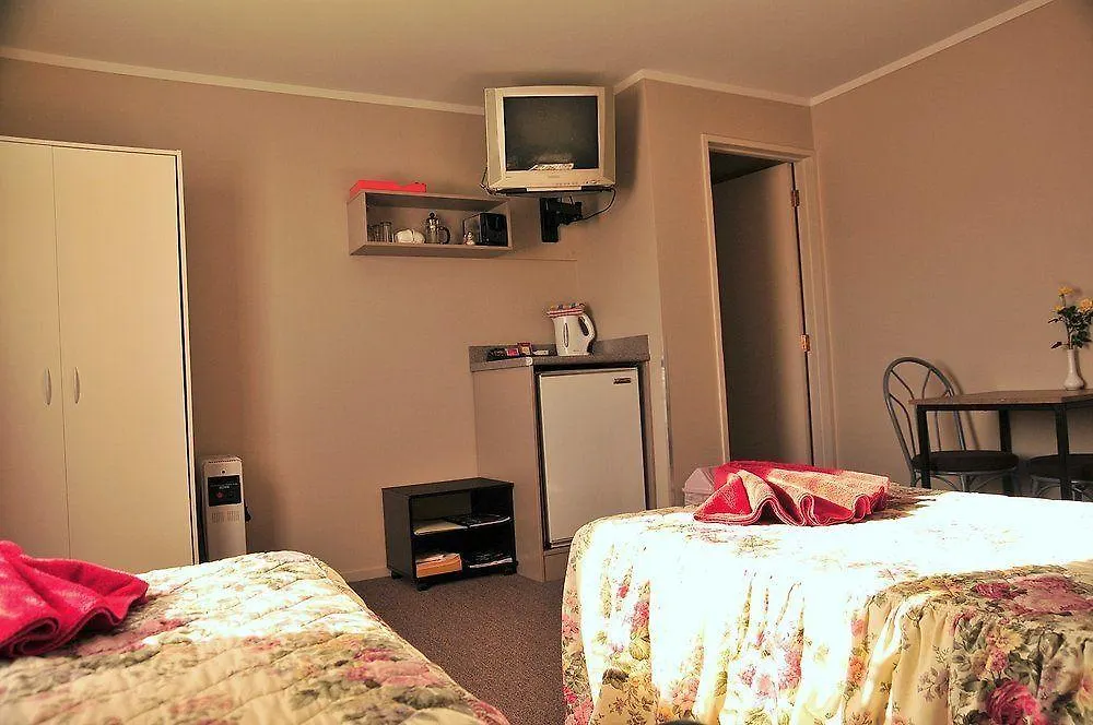 ****  Devonwood Motel Rotorua New Zealand