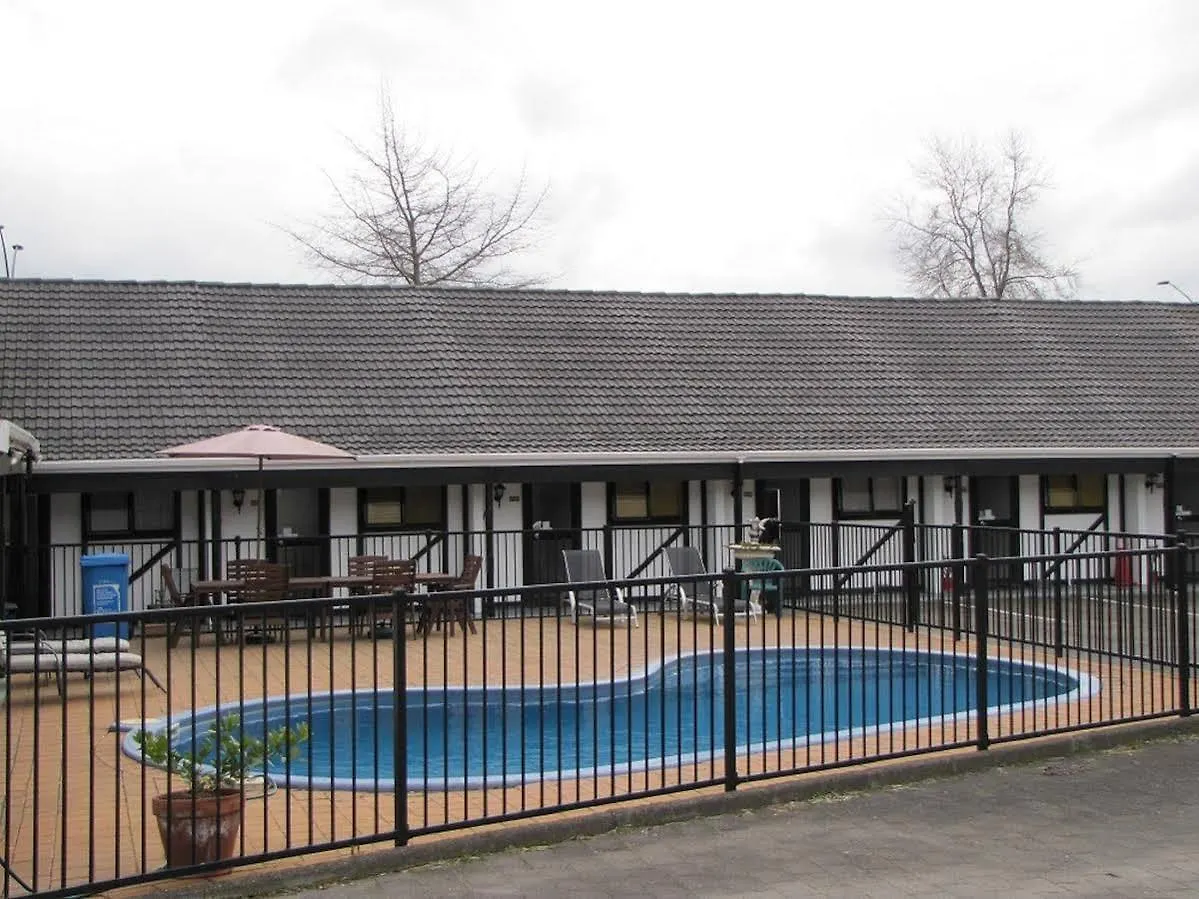 ****  Devonwood Motel Rotorua New Zealand